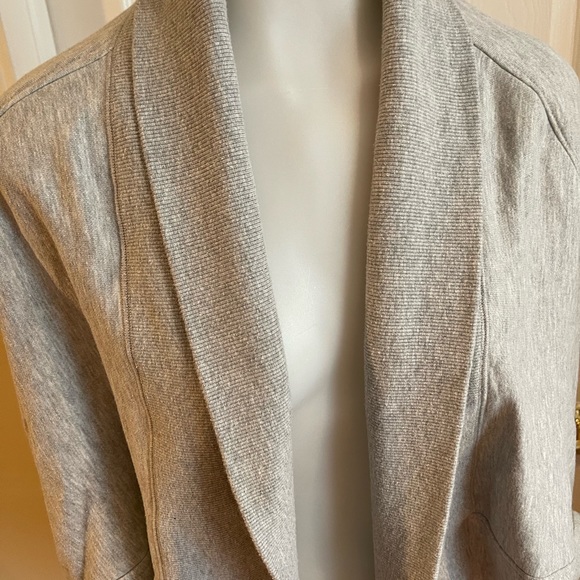 Women’s Gray Sweatshirt Open Oversized Shrug - Picture 3 of 6